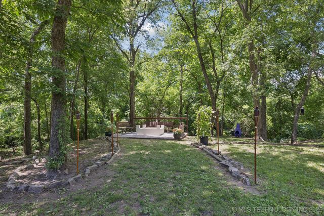 490 E New Orleans Street, Broken Arrow, OK 74011