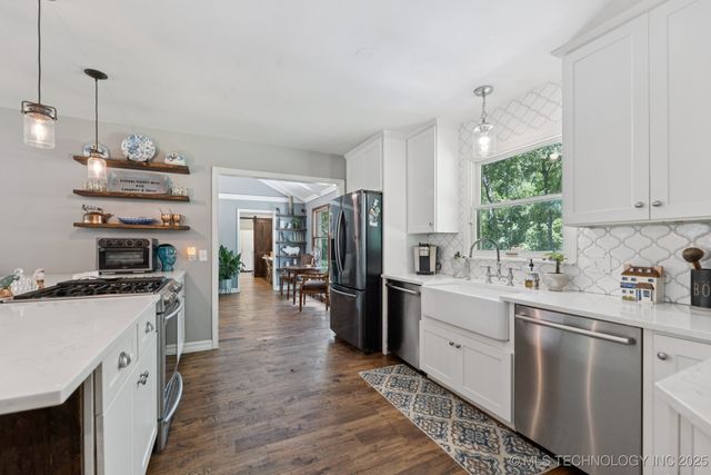 490 E New Orleans Street, Broken Arrow, OK 74011