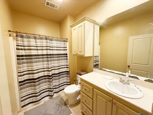 9441 Boone Dr, Baton Rouge, LA 70810