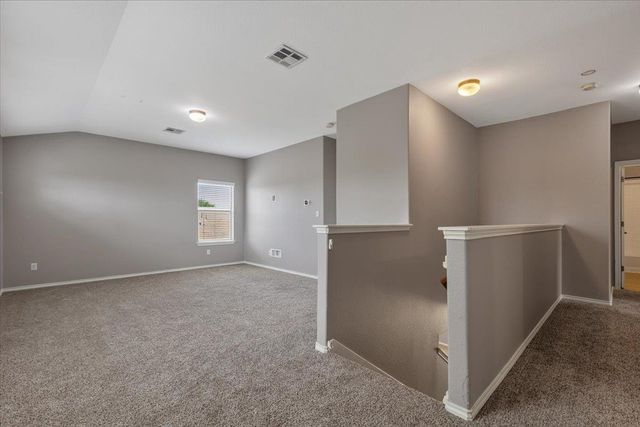 108 Quarry LN, Liberty Hill, TX 78642