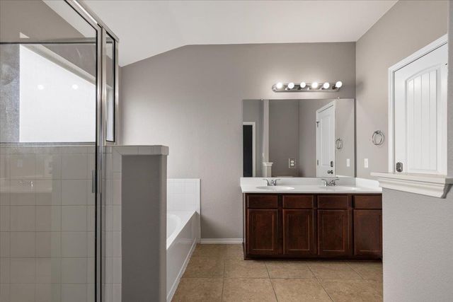 108 Quarry LN, Liberty Hill, TX 78642