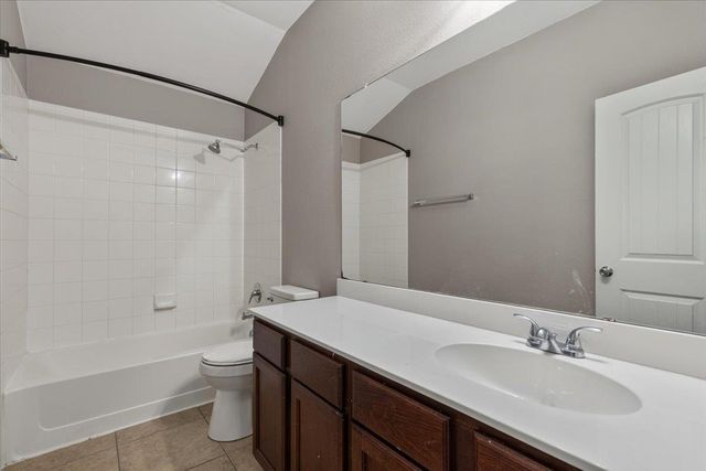 108 Quarry LN, Liberty Hill, TX 78642