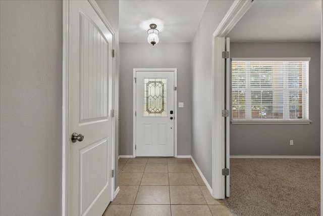 108 Quarry LN, Liberty Hill, TX 78642