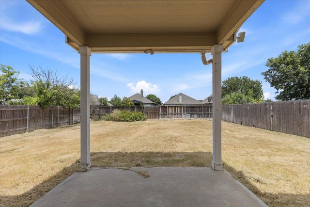 108 Quarry LN, Liberty Hill, TX 78642