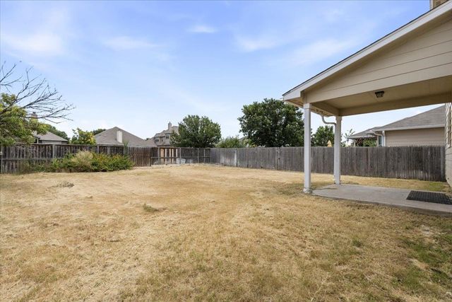 108 Quarry LN, Liberty Hill, TX 78642