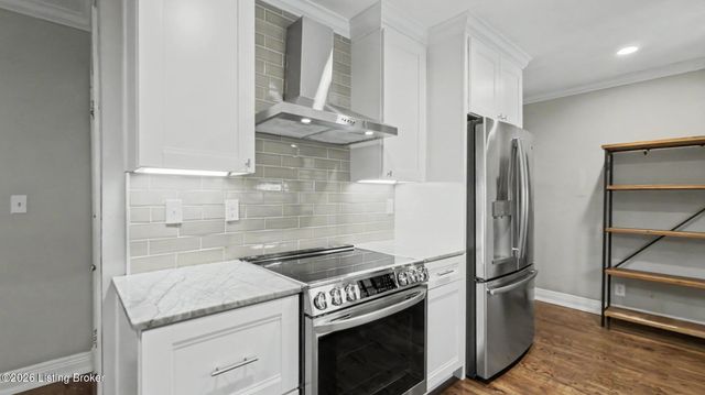 521 Dover Rd, Louisville, KY 40206