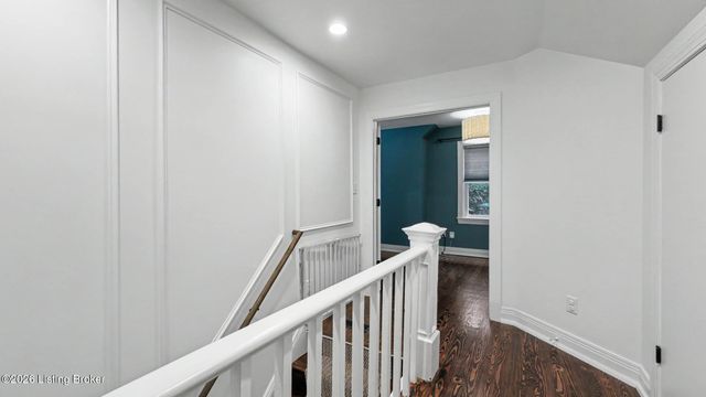 521 Dover Rd, Louisville, KY 40206