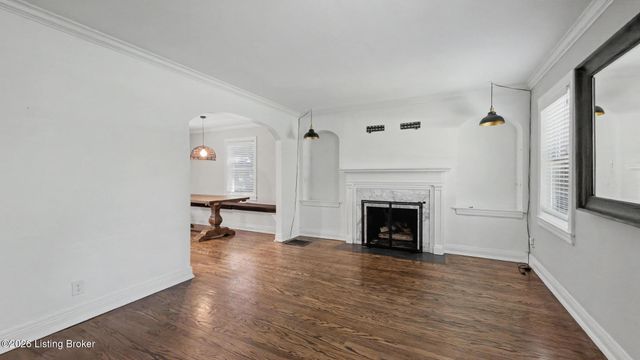 521 Dover Rd, Louisville, KY 40206