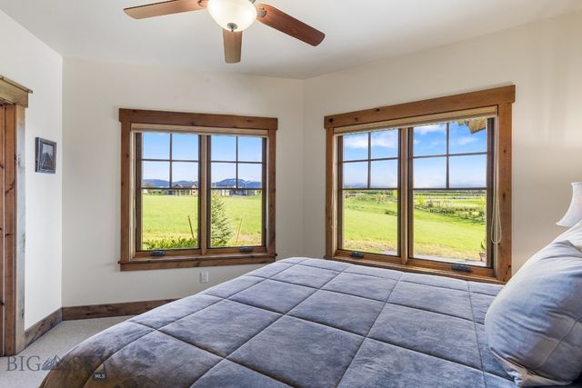 171 Brave Heart Loop, Bozeman, MT 59718