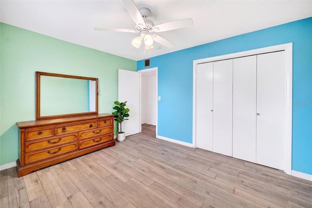 827 OAKMONT AVENUE, Sun City Center, FL 33573