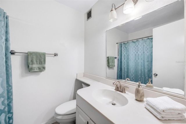 827 OAKMONT AVENUE, Sun City Center, FL 33573