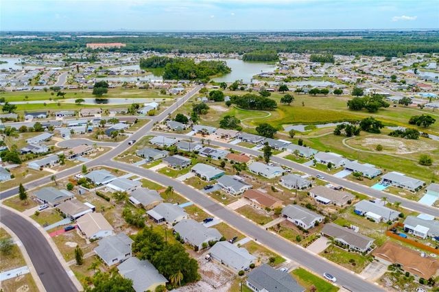827 OAKMONT AVENUE, Sun City Center, FL 33573