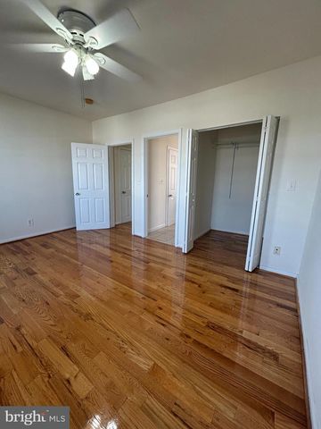 1008 WINTON ST, Philadelphia, PA 19148