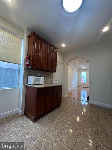 1008 WINTON ST, Philadelphia, PA 19148