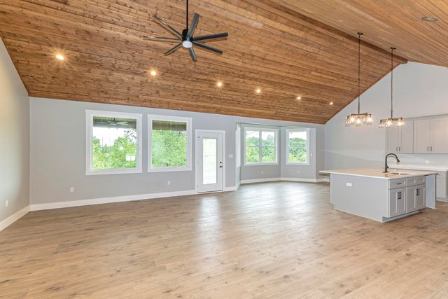 554 Colson Drive, Bronston, KY 42518