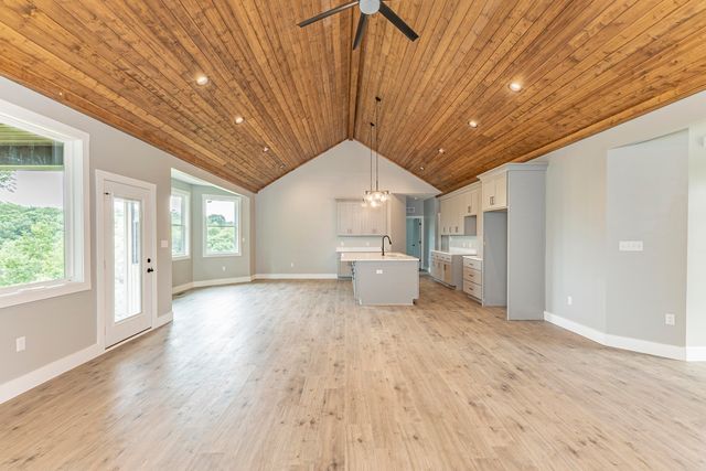 554 Colson Drive, Bronston, KY 42518