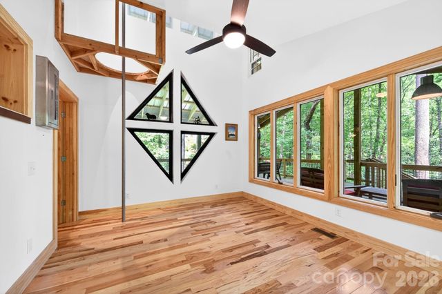 378 Dobson View Drive, Nebo, NC 28761