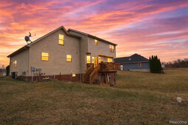 8376 Oak Ridge Drive, Goodrich, MI 48438