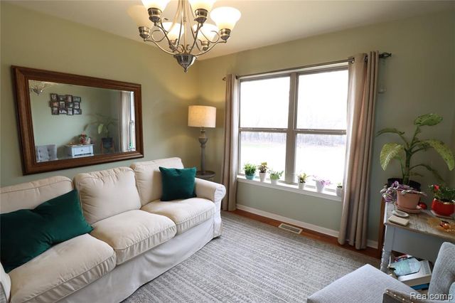 8376 Oak Ridge Drive, Goodrich, MI 48438