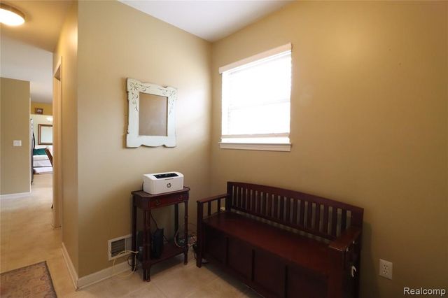 8376 Oak Ridge Drive, Goodrich, MI 48438