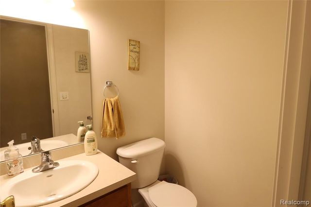 8376 Oak Ridge Drive, Goodrich, MI 48438