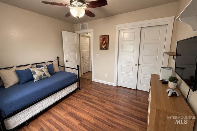 950 N Pine Brook Way, Star, ID 83669