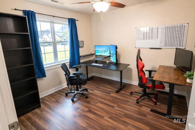 950 N Pine Brook Way, Star, ID 83669