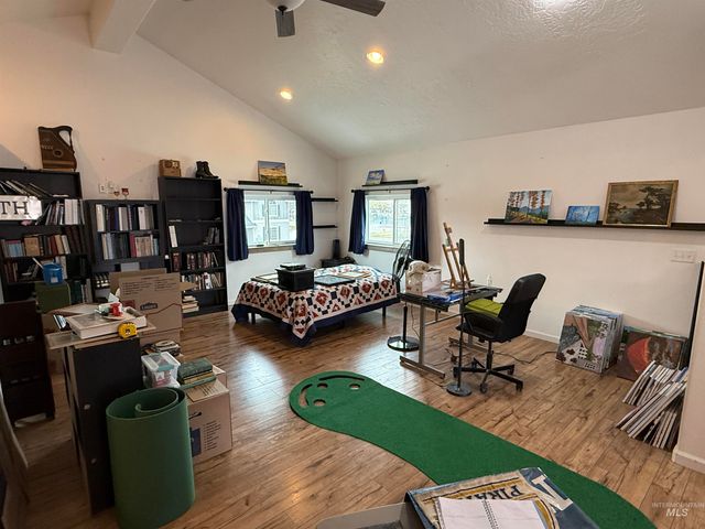 950 N Pine Brook Way, Star, ID 83669