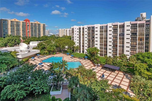 17021 N Bay Rd 108, Sunny Isles Beach, FL 33160