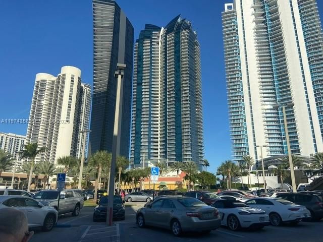 17021 N Bay Rd 108, Sunny Isles Beach, FL 33160