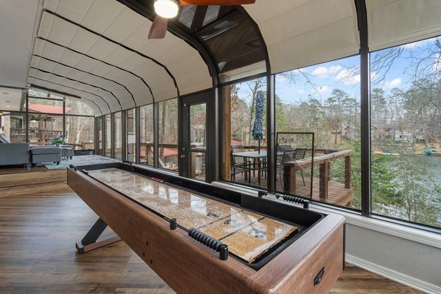 9 Madrid Way, Hot Springs Village, AR 71909