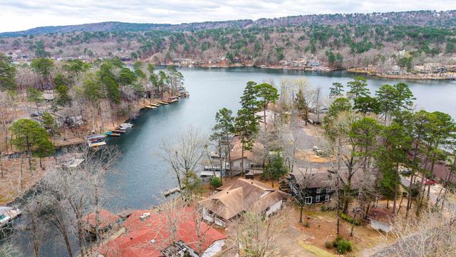 9 Madrid Way, Hot Springs Village, AR 71909