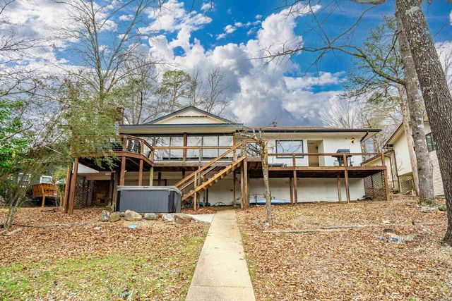 9 Madrid Way, Hot Springs Village, AR 71909