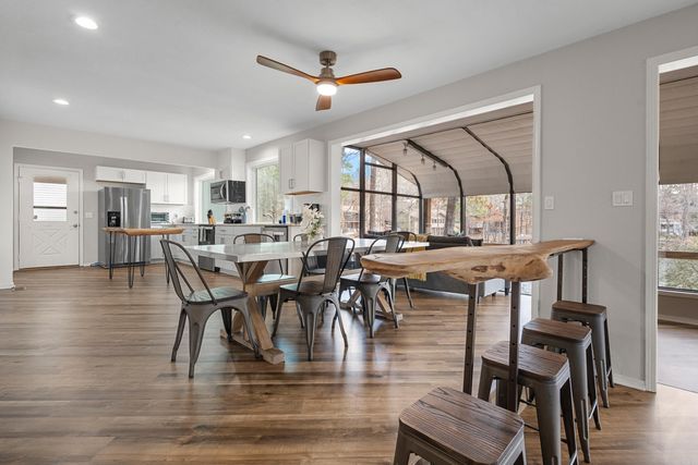 9 Madrid Way, Hot Springs Village, AR 71909