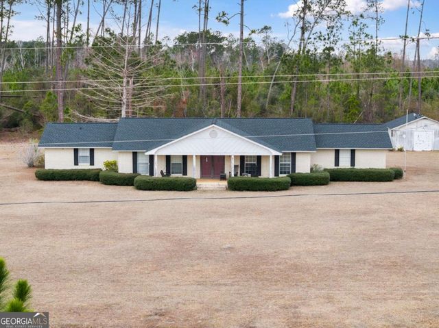 157 Walters Harrell Road, Hazlehurst, GA 31539