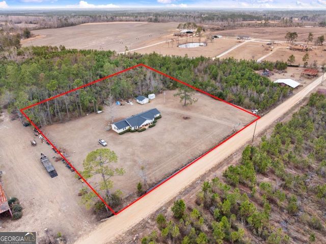 157 Walters Harrell Road, Hazlehurst, GA 31539