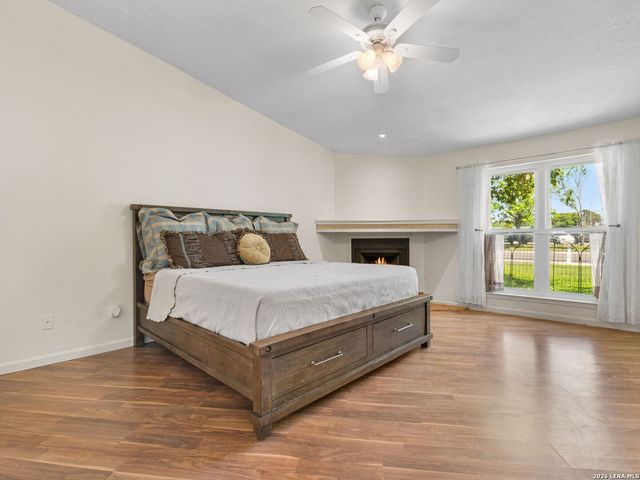 115 BENTWOOD DR, Boerne, TX 78006