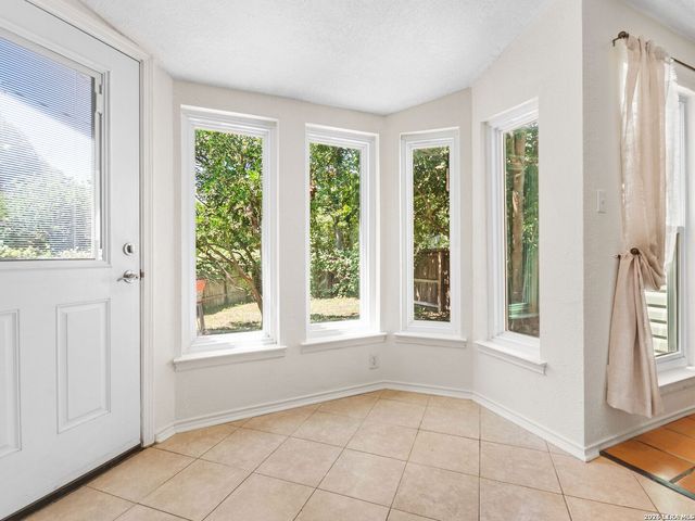 115 BENTWOOD DR, Boerne, TX 78006