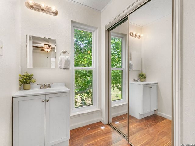 115 BENTWOOD DR, Boerne, TX 78006