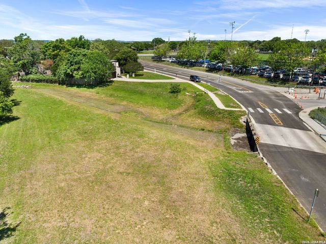 115 BENTWOOD DR, Boerne, TX 78006