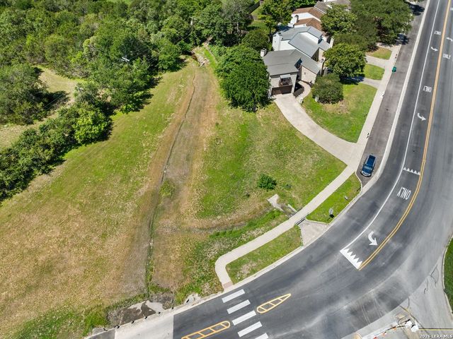 115 BENTWOOD DR, Boerne, TX 78006