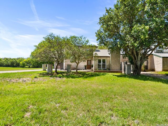115 BENTWOOD DR, Boerne, TX 78006