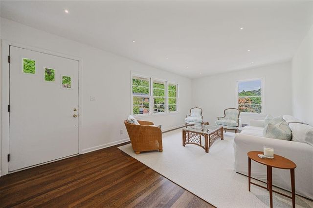 805 Gertrude Place NW, Atlanta, GA 30318