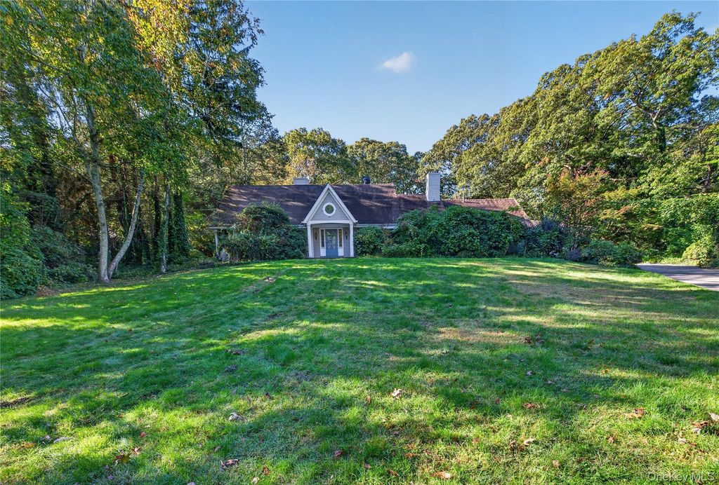 1574 Laurel Hollow Road, Syosset, NY 11791 — exterior