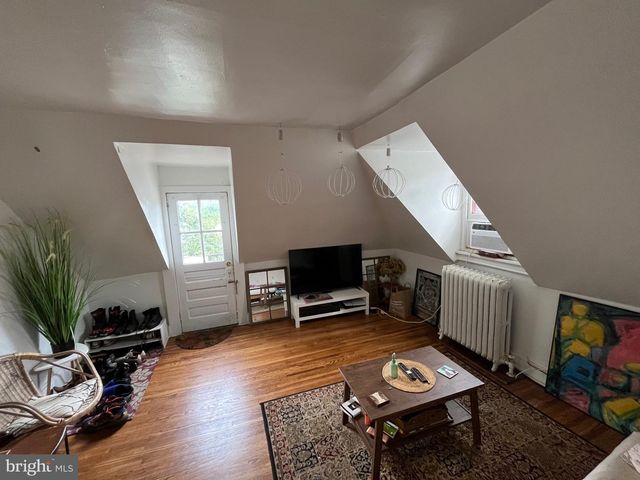 75 W LA CROSSE AVE, Lansdowne, PA 19050