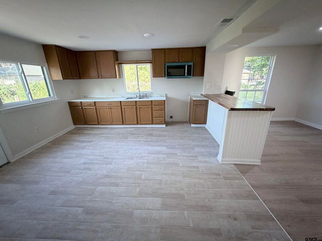 822 W 28TH ST, Tyler, TX 75702