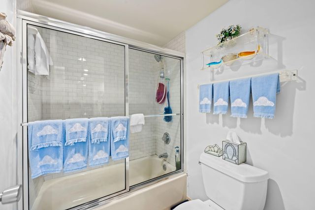 3960 Oaks Clubhouse Drive 304, Pompano Beach, FL 33069