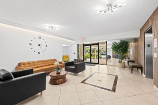 3960 Oaks Clubhouse Drive 304, Pompano Beach, FL 33069