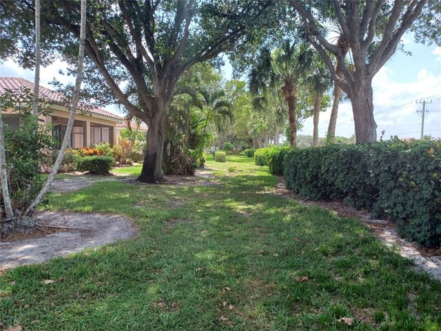 12752 Coral Lakes Dr, Boynton Beach, FL 33437