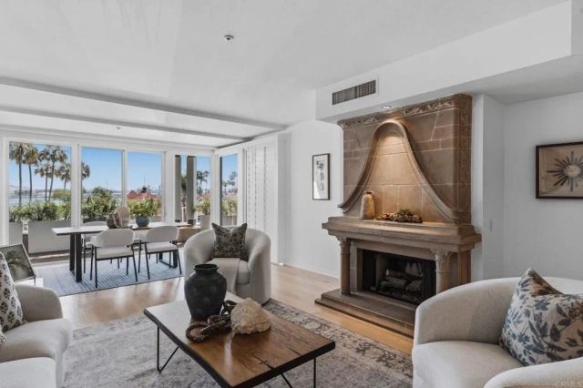 1101 1st Street 312, Coronado, CA 92118